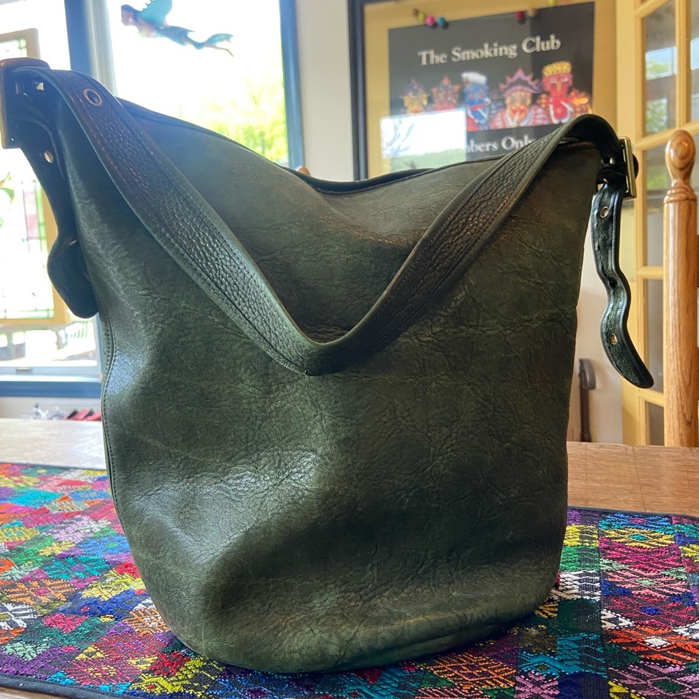 Authentic Coach 1960's green leather bucket bag